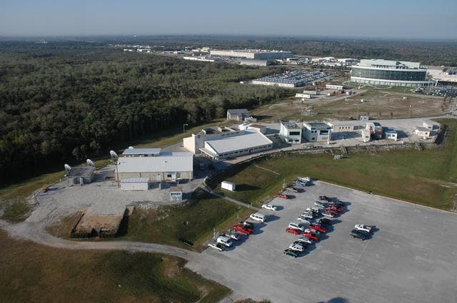 NASA image: KSC-06pd0395