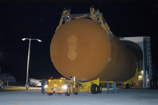 NASA image: KSC-06pd0410