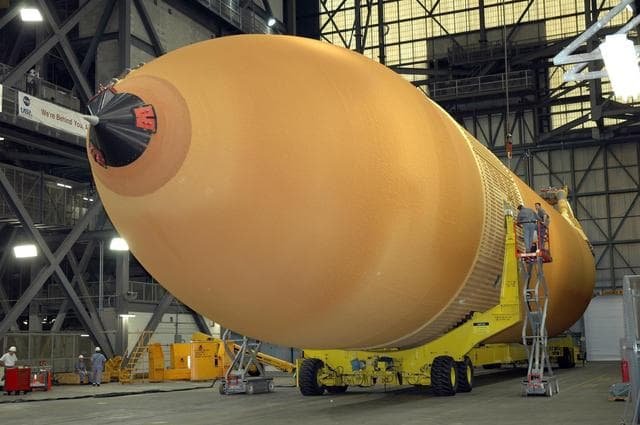 NASA image: KSC-06pd0417