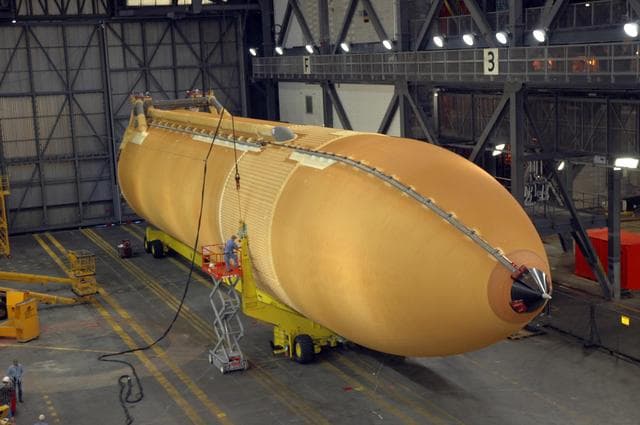 NASA image: KSC-06pd0418