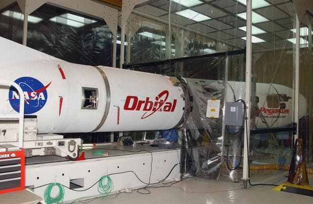 NASA image: KSC-06pd0430