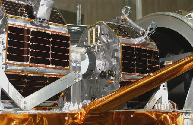 NASA image: KSC-06pd0432