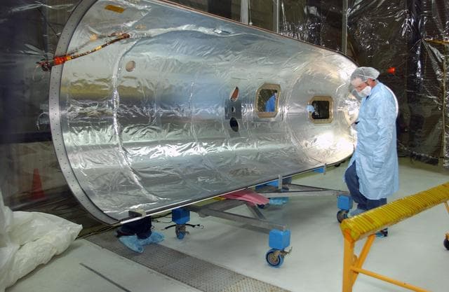 NASA image: KSC-06pd0441