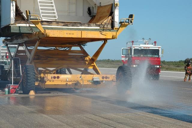NASA image: KSC-06pd0486