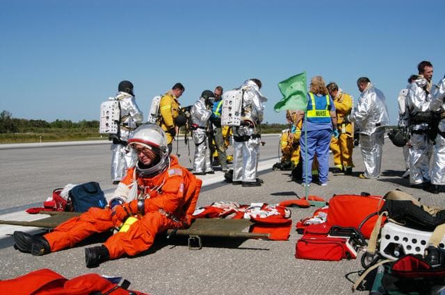 NASA image: KSC-06pd0511