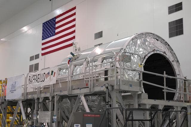 NASA image: KSC-06pd0520