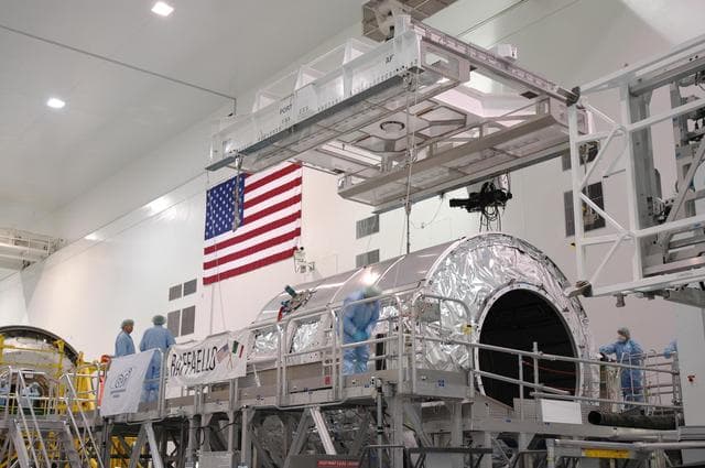 NASA image: KSC-06pd0521