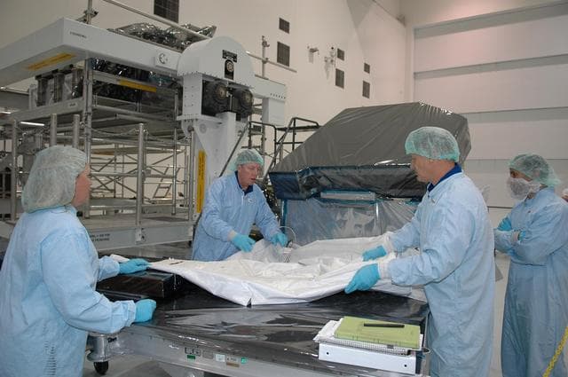 NASA image: KSC-06pd0541