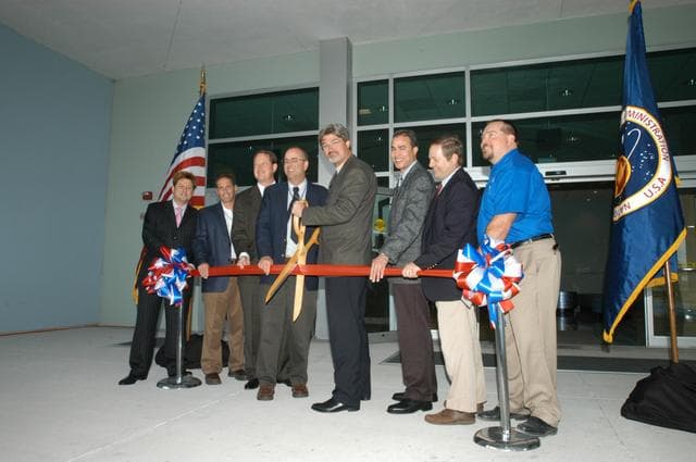 NASA image: KSC-06pd0547
