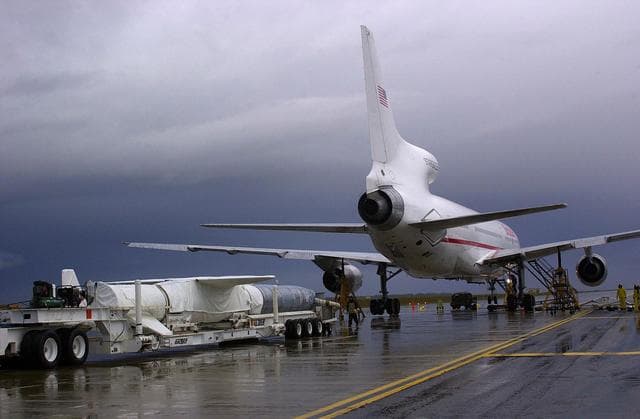 NASA image: KSC-06pd0555