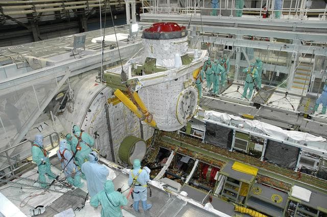 NASA image: KSC-06pd0584