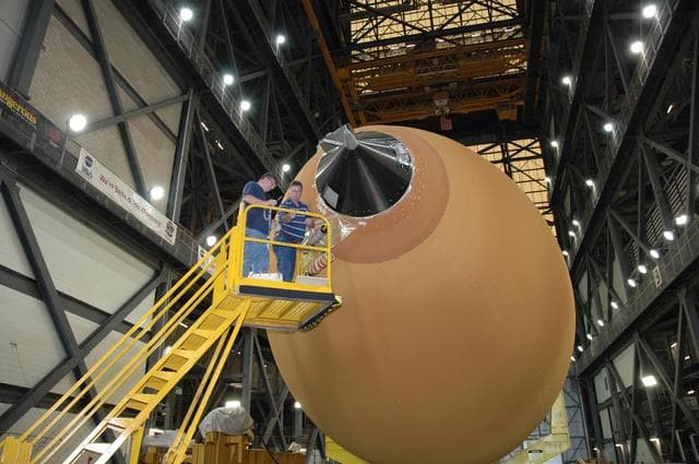 NASA image: KSC-06pd0614