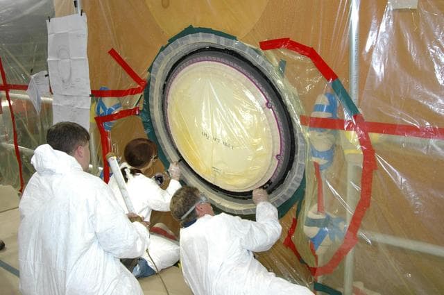NASA image: KSC-06pd0617
