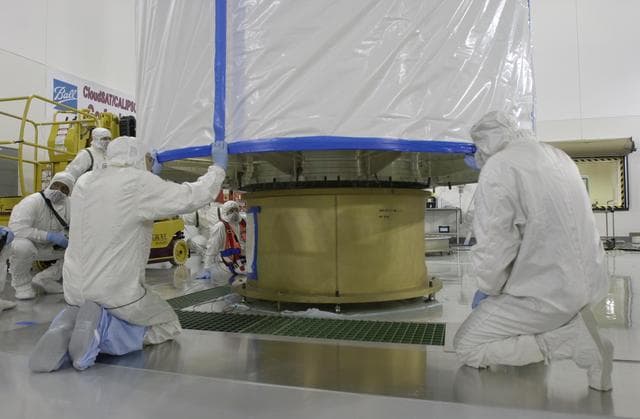 NASA image: KSC-06pd0669
