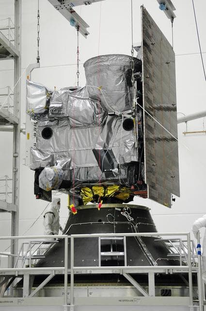 NASA image: KSC-06pd0693