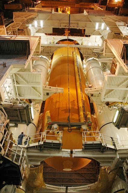 NASA image: KSC-06pd0729