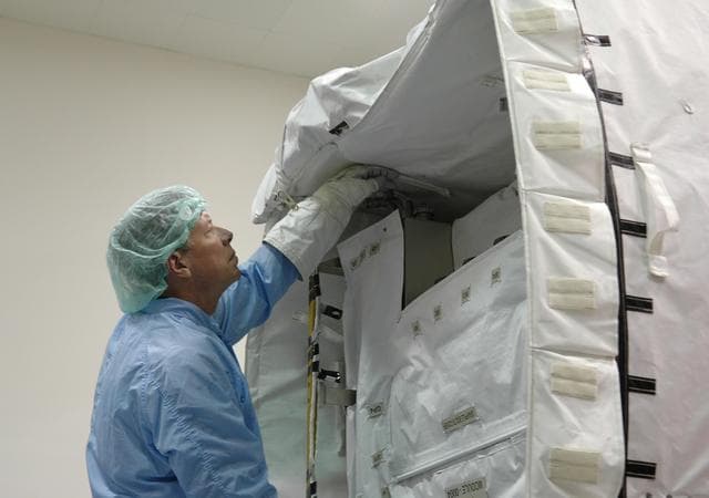 NASA image: KSC-06pd0731