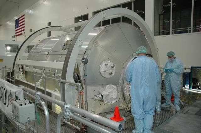 NASA image: KSC-06pd0747