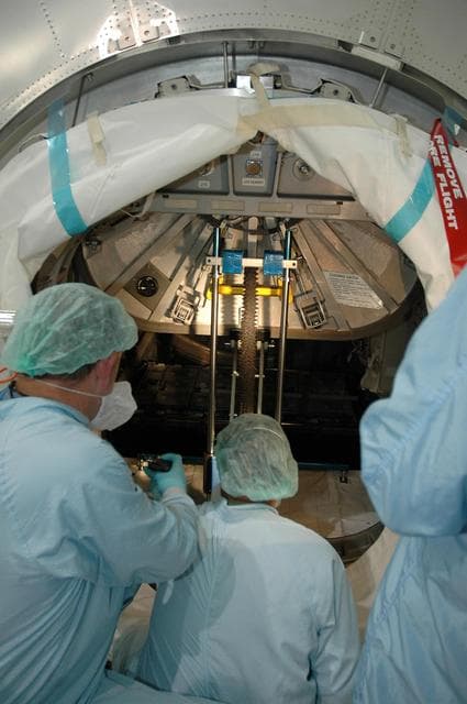 NASA image: KSC-06pd0749