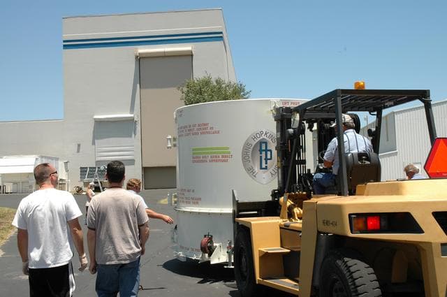 NASA image: KSC-06pd0769