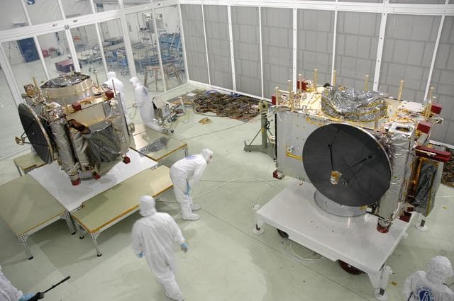 NASA image: KSC-06pd0781