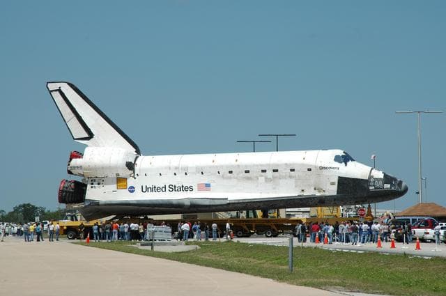 NASA image: KSC-06pd0815