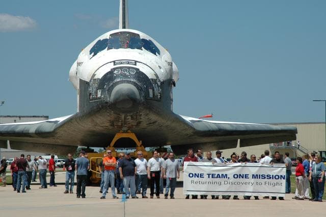 NASA image: KSC-06pd0818