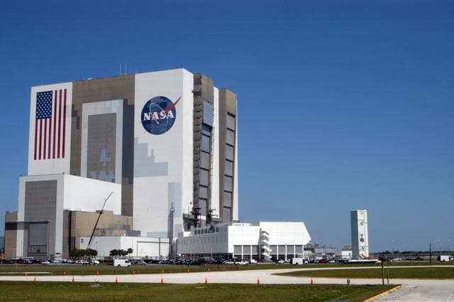 NASA image: KSC-06pd0842