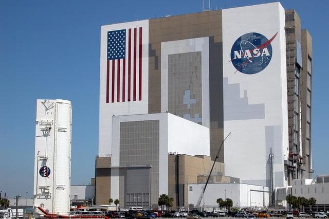 NASA image: KSC-06pd0843