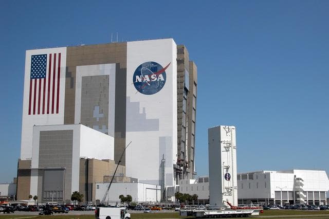 NASA image: KSC-06pd0844
