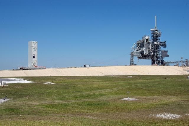 NASA image: KSC-06pd0849