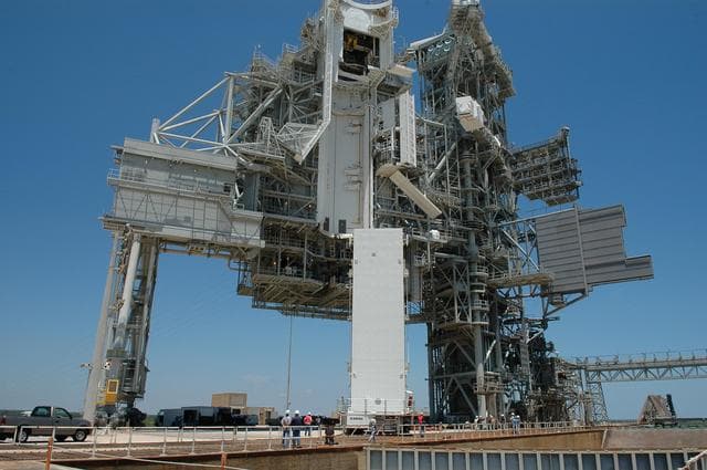 NASA image: KSC-06pd0851