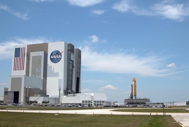NASA image: KSC-06pd0867