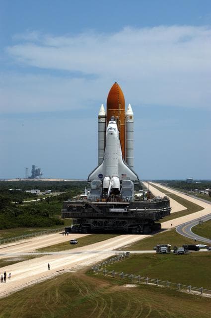 NASA image: KSC-06pd0883