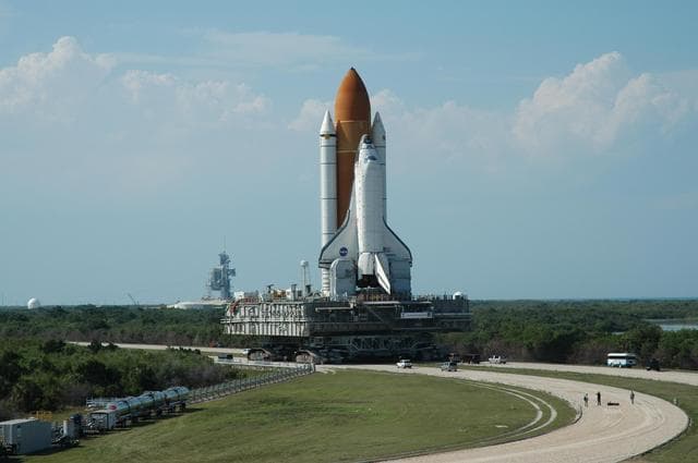 NASA image: KSC-06pd0897