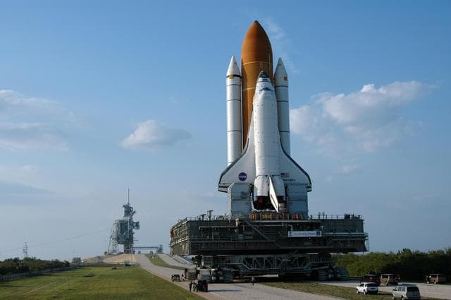 NASA image: KSC-06pd0904