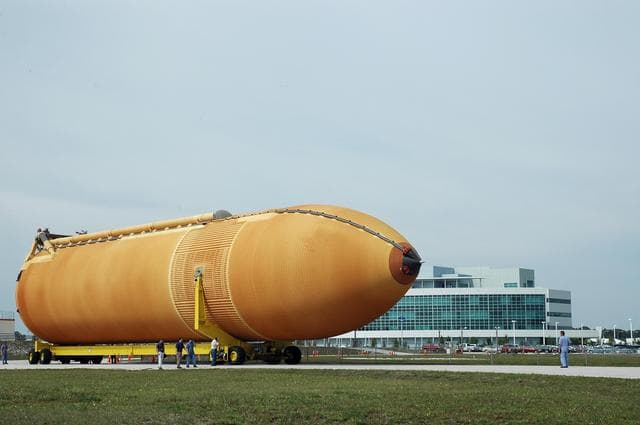 NASA image: KSC-06pd0918