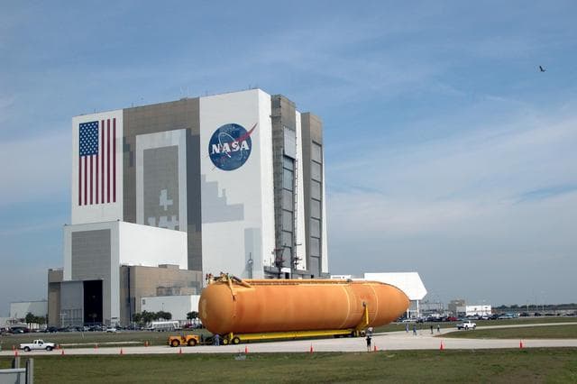 NASA image: KSC-06pd0922