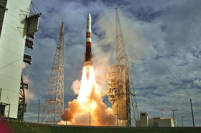 NASA image: KSC-06pd0943