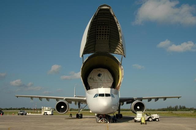 NASA image: KSC-06pd0952