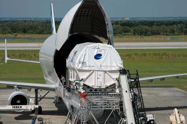 NASA image: KSC-06pd0955
