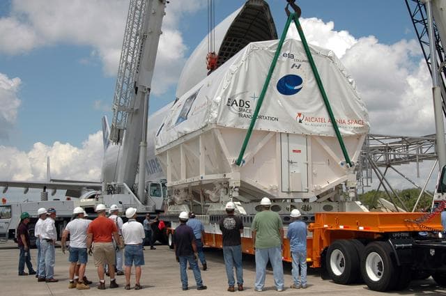 NASA image: KSC-06pd0962
