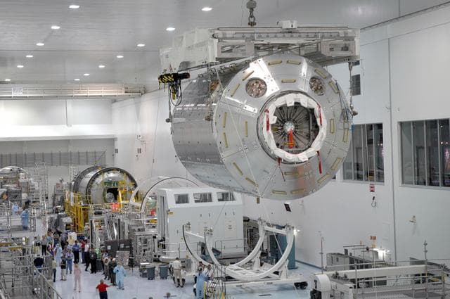 NASA image: KSC-06pd0968