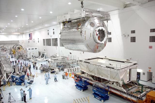 NASA image: KSC-06pd0969