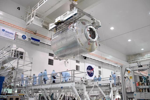 NASA image: KSC-06pd0970