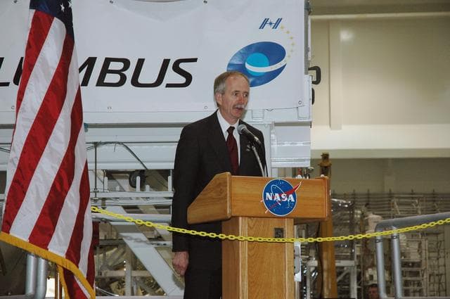 NASA image: KSC-06pd0975