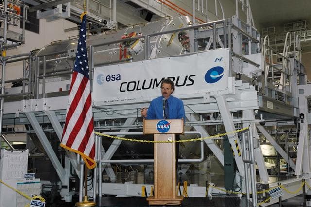 NASA image: KSC-06pd0977