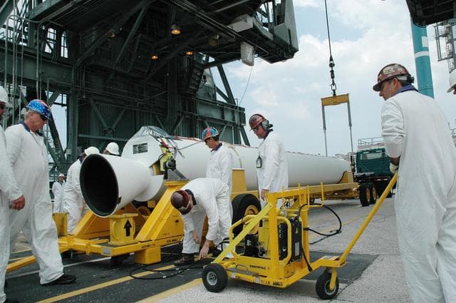 NASA image: KSC-06pd1003
