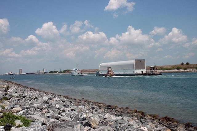 NASA image: KSC-06pd1014