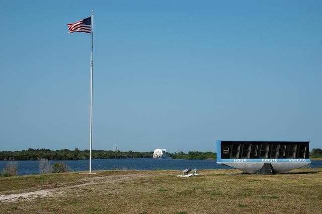NASA image: KSC-06pd1016